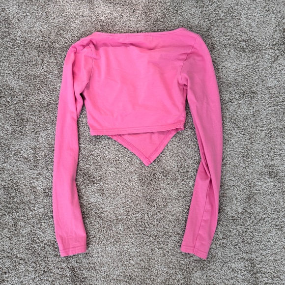 Cropped Long Sleeve Top - Picture 2 of 2
